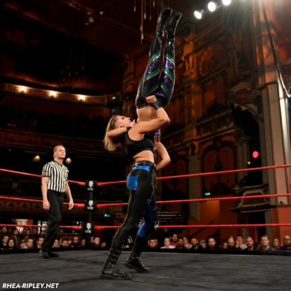 055_NXTUK_Liverpool_11242018at_3440--6e931edc6e2d4ff36b74eeb5cdab91ed.jpg