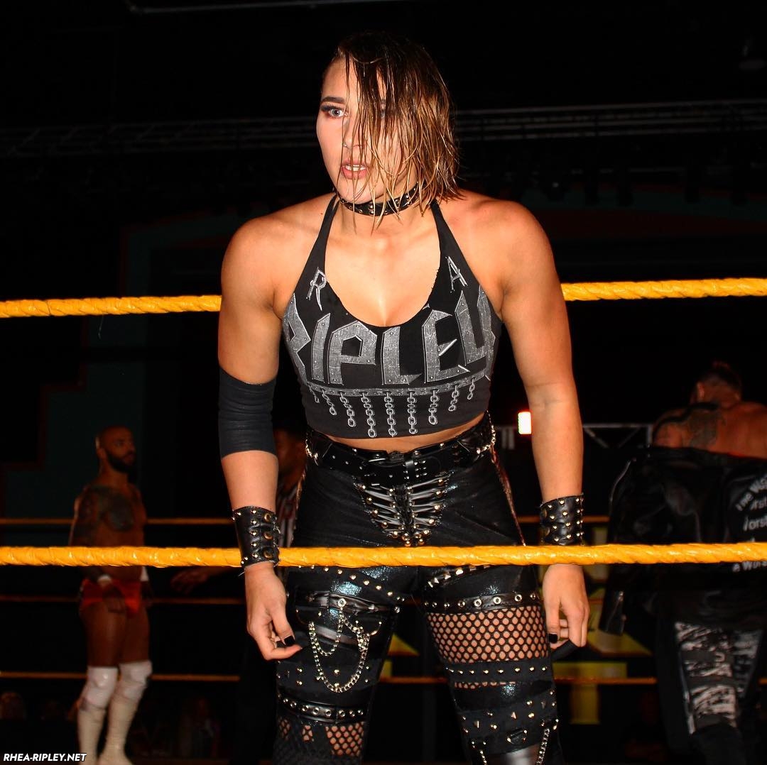 Rhea Ripley (@Rhearipley_WWE) - 2019-01-20 Bs3acSdBNHt ...