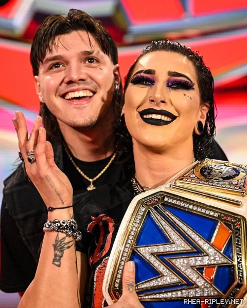 wwedeutschland_351740257_234976715934503_7345516031648627609_n.jpg